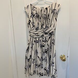 Diane von Furstenberg vintage silk sleeveless dress. Size 2